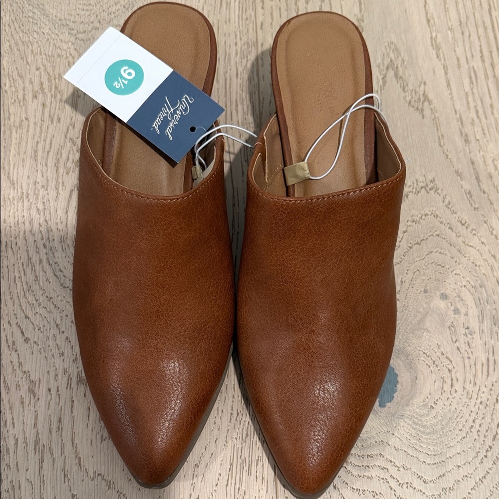 Universal Thread Tan Mules